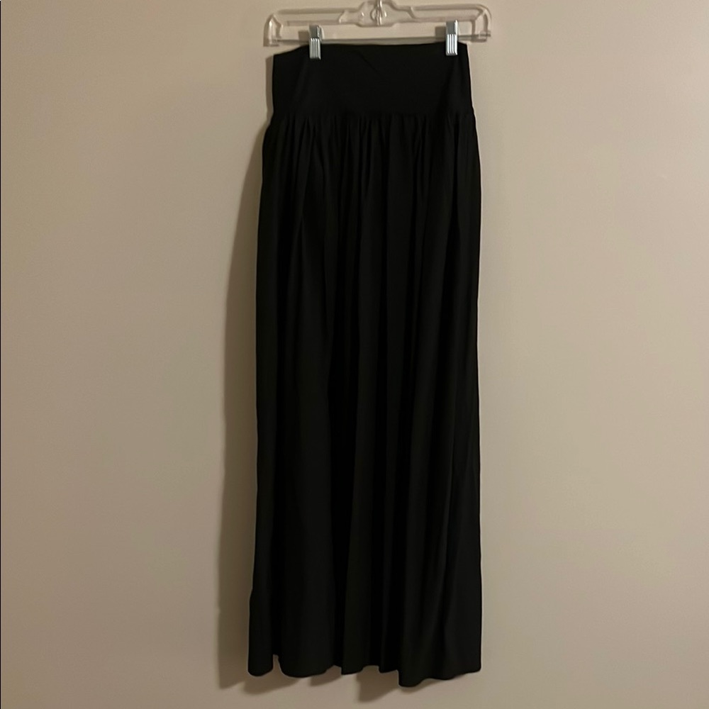 Halara Elegant Black Maxi Skirt